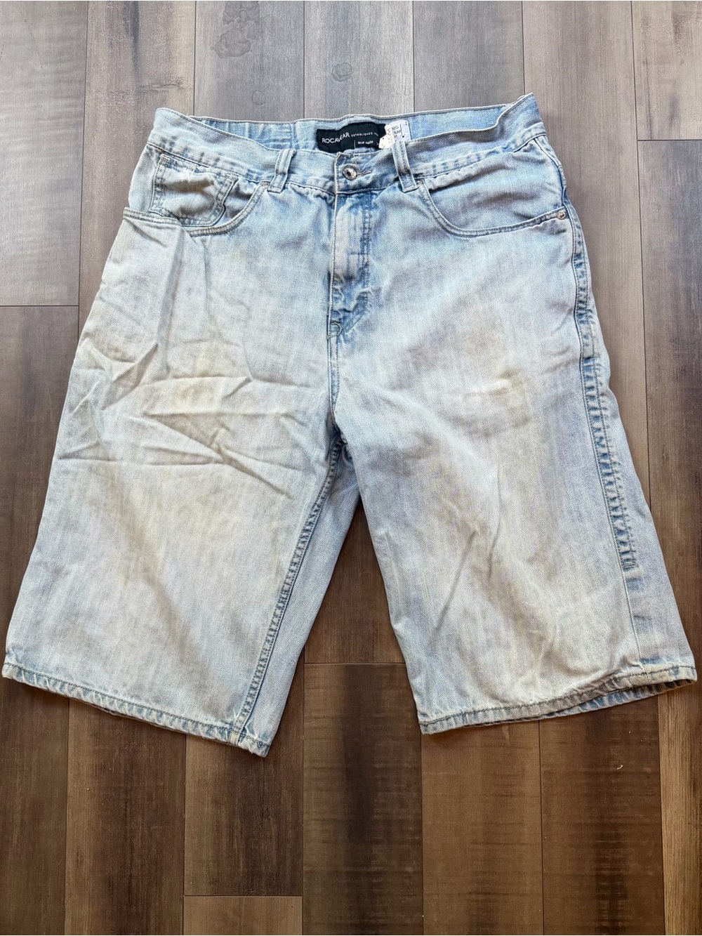 Vintage Y2K Rocawear Embroidered Long Baggy Denim Shorts Size 36 O38-77